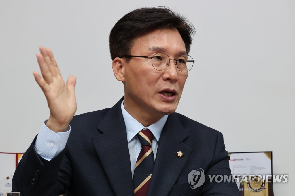 '17일 출마' 李, '어대명' 굳히나…비명계, 반전 모색 '안간힘'