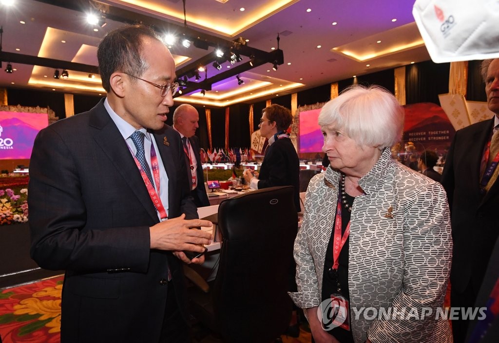 美재무장관 "北 압박할 제재 더 있다…한국과 논의 예정"(종합)