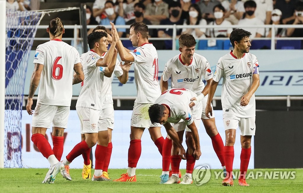 '토트넘전 동점골' 라키티치 "한국서 놀라운 경험…환대에 감사"