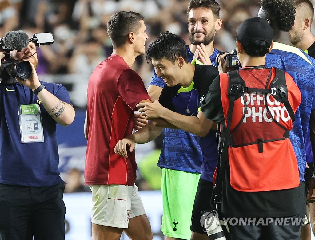 '토트넘전 동점골' 라키티치 "한국서 놀라운 경험…환대에 감사"