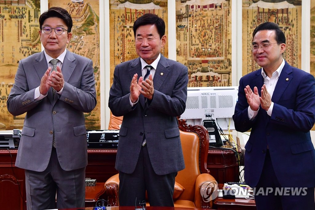 국회 개문발차 했지만…여야, 상임위 배분·쟁점법안 '첩첩산중'