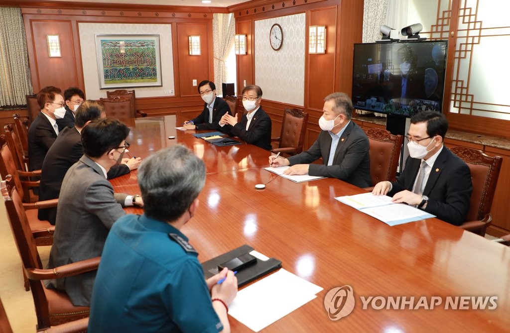 尹, 대우조선 파업사태에 "불법 종식돼야…장관들 적극 나서라"(종합)