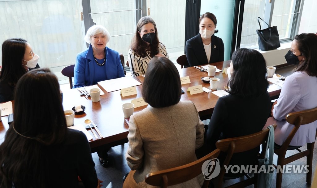 옐런 美 재무장관, 8퍼센트·핀다·에임 등 여성 대표와 오찬