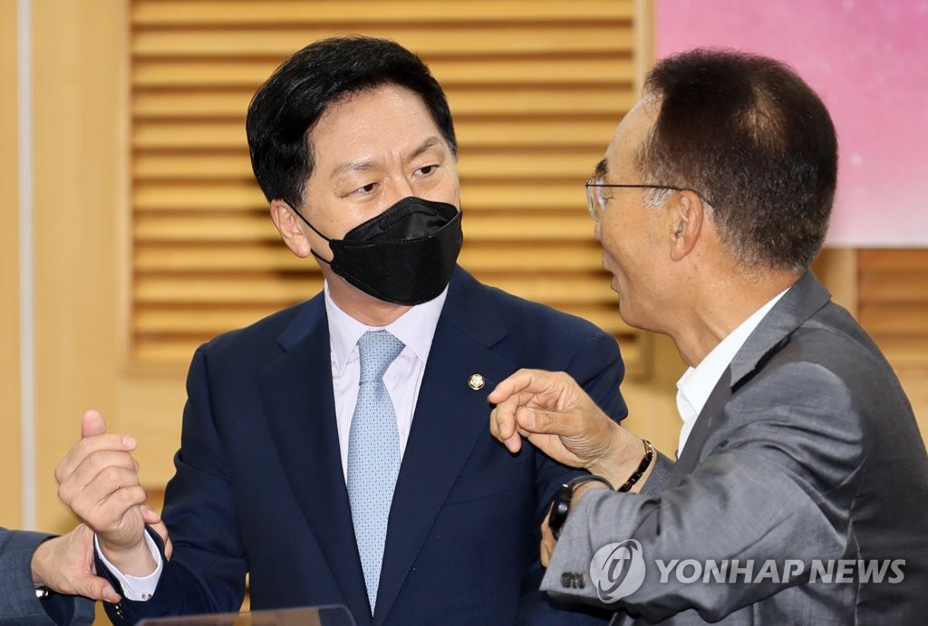 김기현, 權 겨냥? "지지율 하락·국정동력 약화…특단대책 필요"