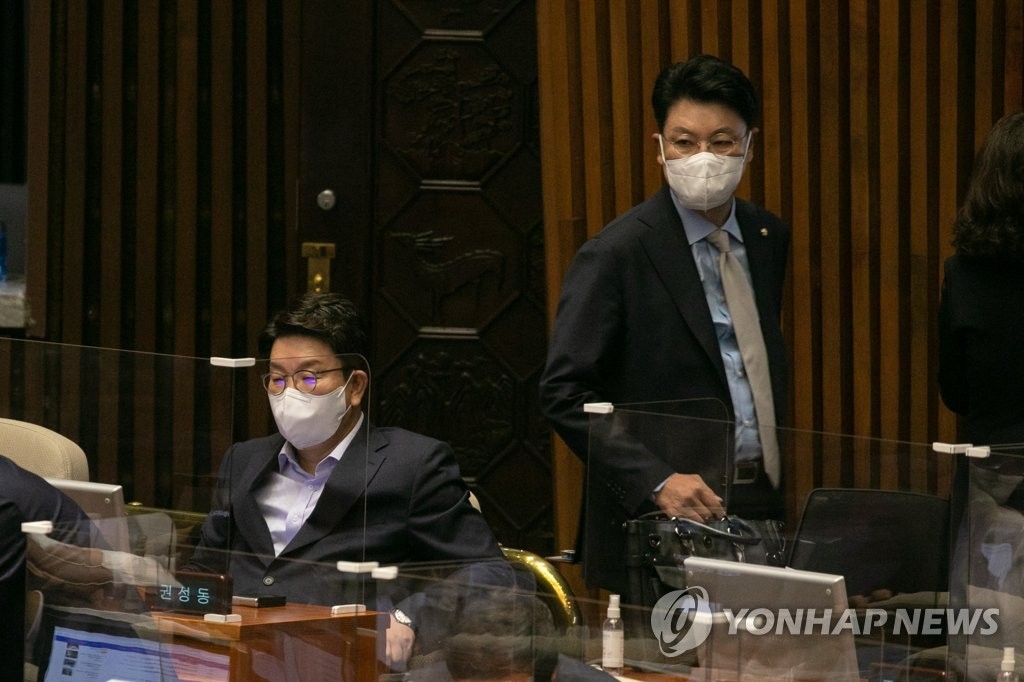 윤핵관과 주파수 맞추며 '세확산' 안철수…權체제 때리는 김기현(종합2보)