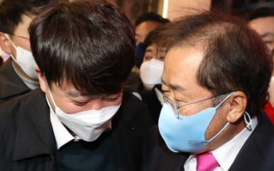 홍준표 "이준석, 징계 '셀프 보류' 말라…재충전 시간 가지길"