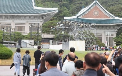 청와대, 개방 두 달 만에 125만 명 다녀갔다…"관리에 만전"