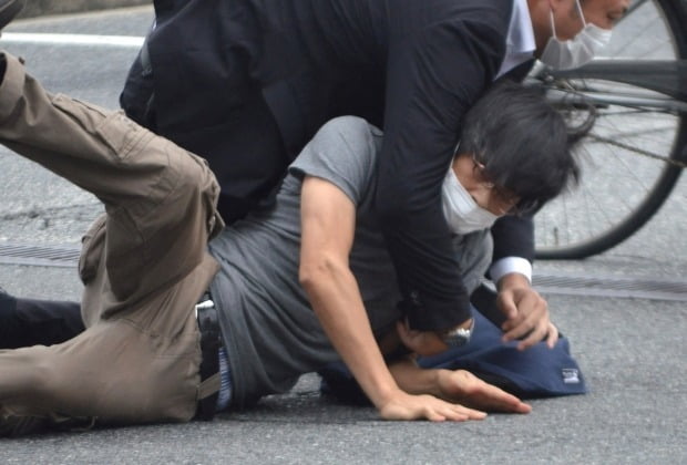 日 총기 규제 엄격한데…아베 총격범, 어디서 총 구했나