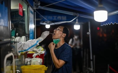 中 상하이, 코로나 또 확산…재봉쇄 공포에 떠는 시민들