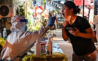 "2주치 식량 준비하라"…상하이 대규모 재봉쇄 공포 확산
