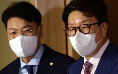 [속보] 장제원, '브라더' 권성동에 "집권여당 대표, 막중한 자리" 직격