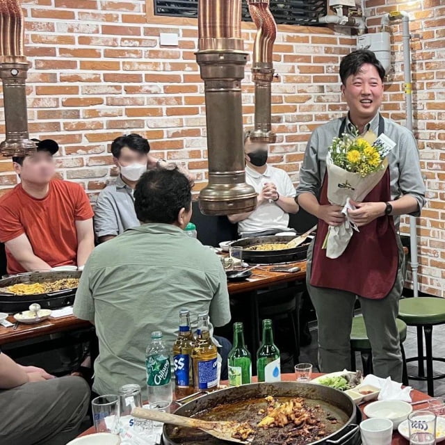 국민의힘 이준석 대표가 지난 19일 강원도 춘천을 방문해 김진태 강원도지사와 만찬 회동을 하고 있다. / 사진=이 대표 페이스북