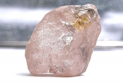 앙골라서 170캐럿 '핑크 다이아몬드' 발굴…300년 만에 최대 크기