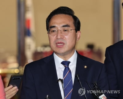 박홍근 "법사위원장, 여야 협의해야…사개특위 등 함께 논의"