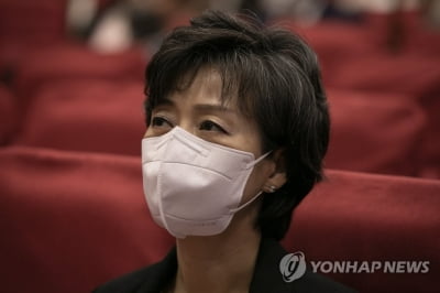 박순애, '투고금지·아들 컨설팅' 의혹…교육부 "법적대응 검토"