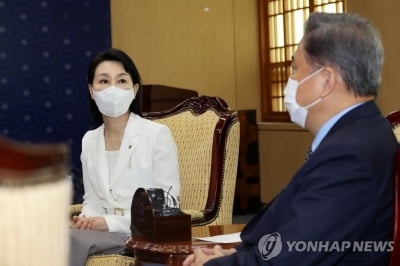 北매체 