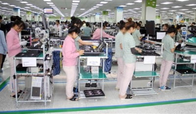 삼성, 스마트폰 수요 감소 직격탄…"베트남공장 생산 줄여"