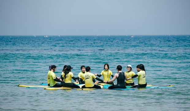 '사설 카지노' 서핑 모임 모습.