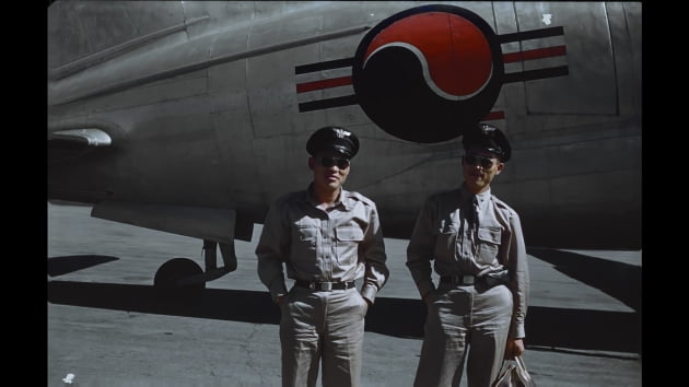 "놀라운 타임캡슐"…'1950년대 서울' 컬러 사진 무더기로 나왔다