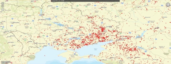 지난 9일부터 2주동안 우크라이나 영토 내 화재발생 지도. 크름반도를 비롯해 남서부에 화재 건수가 집중돼 있다. 러시아군과 우크라이나군의 포격으로 인한 화재로 추정된다. 자료=미국 항공우주국(NASA)