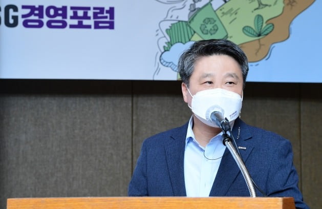 김학도 중소벤처진흥공단(중진공) 이사장이 중소기업의 ESG 경영 지원에 대해 소개하고 있다. 사진=김기남 기자 