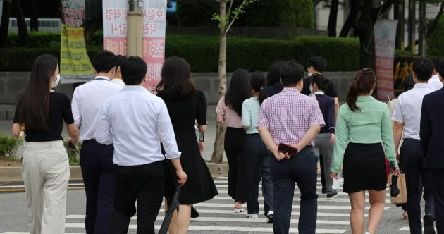 "연봉·워라밸·동료 수준까지 모두 완벽"…요즘 뜨는 '신의 직장'