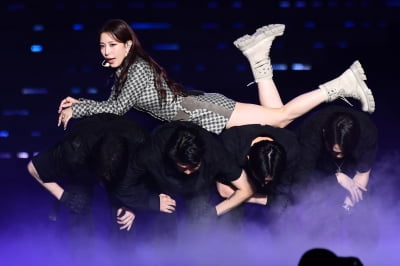 [포토] 보아, '댄서들과 멋진 호흡' (SMTOWN LIVE 2022)
