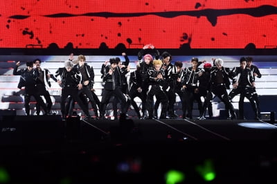 [포토] NCT, '무대 가득 채우는 멋진 남자들' (SMTOWN LIVE 2022)