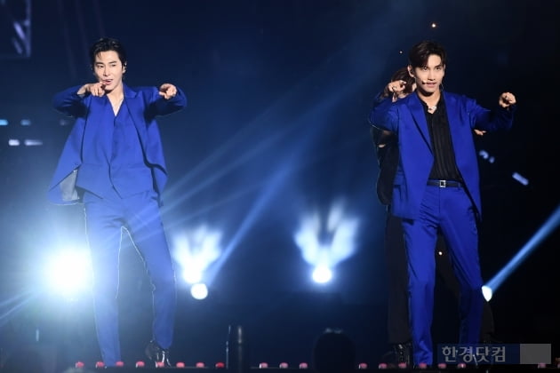 [포토] 동방신기, '언제나 멋진 두 남자' (SMTOWN LIVE 2022)