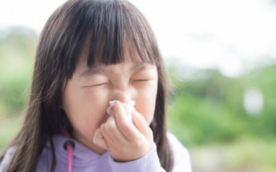 "유아기 잦은 항생제 노출, 알레르기 발생 위험 높인다"