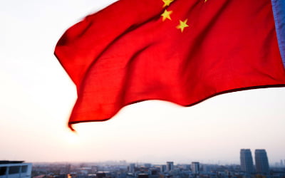 "먹구름 낀 경제…중국 증시 반등 당분간 어렵다"
