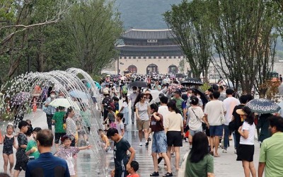 사헌부 문터·명량분수·숲길…"광화문광장은 역사 놀이터"