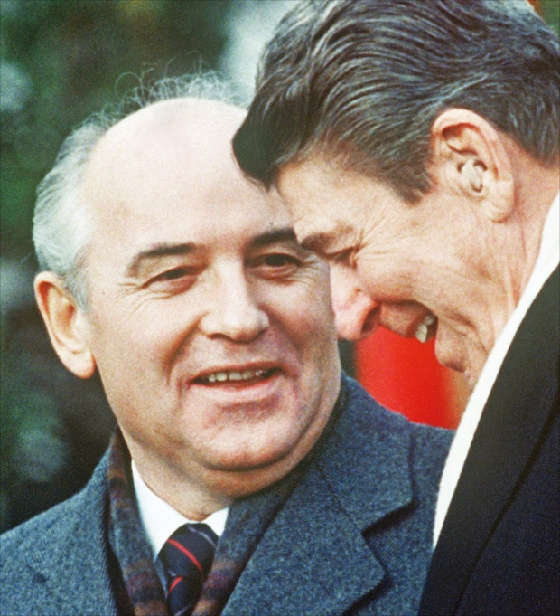 The last leader of the former Soviet Union that ended the Cold War has ...