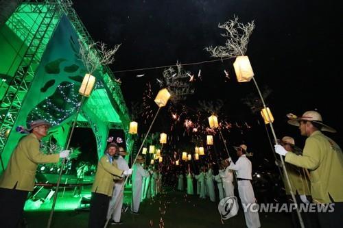 무주반딧불축제 27일 개막…반딧불이 탐사·낙화놀이·불꽃쇼