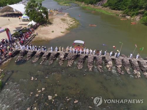 진천군 "문화축제·농다리축제·예술제, 올해 통합 개최"