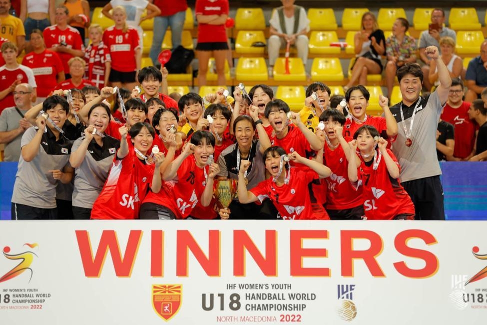 유럽 강타한 한국 여자핸드볼…체력·스피드·조직력 '삼위일체'