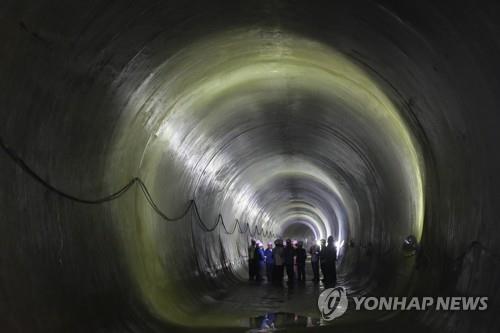 완공까지 먼 대심도터널…쓰레기통 된 배수시설 정비 시급