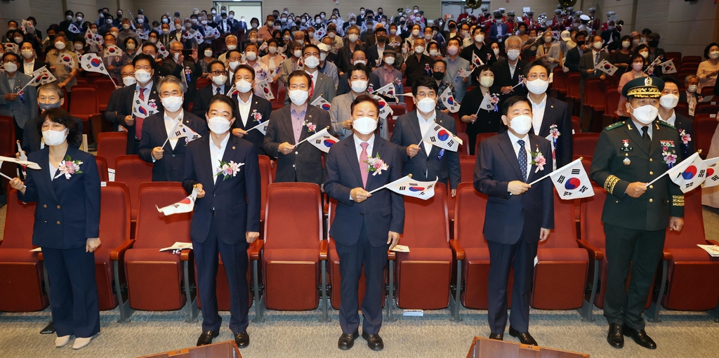 경남도, 코로나 이후 2년 만에 광복절 경축식 개최