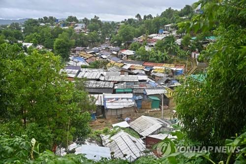 방글라 총리 "로힝야족 난민은 미얀마 국민…되돌아가야"