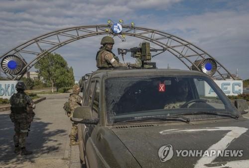 러 "우크라, 포격 계속하면 원전 폐쇄"…우크라는 정반대 주장