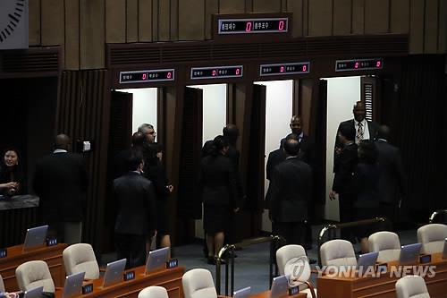 군산시의회, 전자투표 시스템 도입…투표 투명성과 책임성 강화