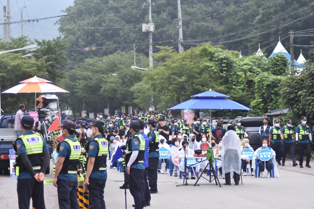 사드 기지 정상화 임박…경북 성주 기지 주변 '긴장감'