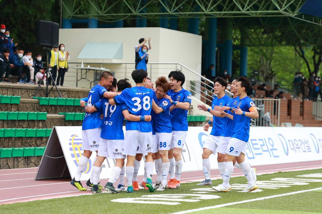 '소속팀 해체' FC남동 선수들, 이적 가능성 열려