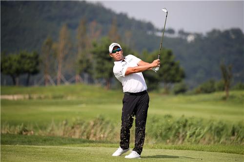 조성민·강경남, KPGA 코리안투어 군산CC 오픈 2R 공동 선두