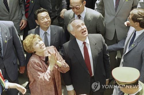 "소련 최후영도자"…고르비에 비판적인 중국, 담담한 부고