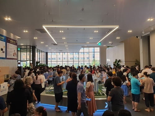 브랜드 아파트에 대한 관심... 화성 봉담 '봉담자이 라젠느' 청약 앞둬