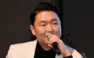 [종합] '싸이 흠뻑쇼'서 노동자 추락 사망…피네이션 "고인 애도, 재발 방지 약속 드린다"