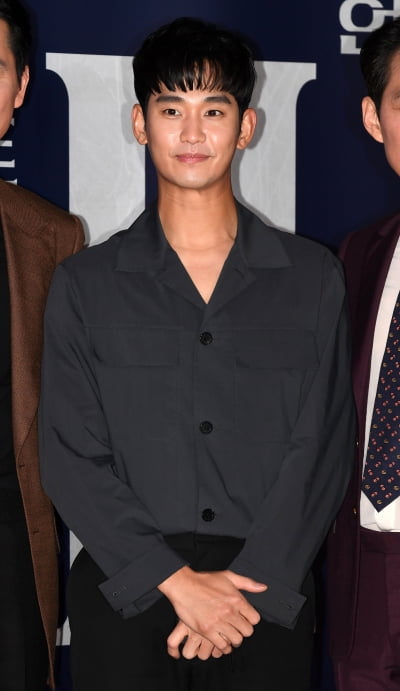 [TEN 포토] 김수현 '빛나는 외모'