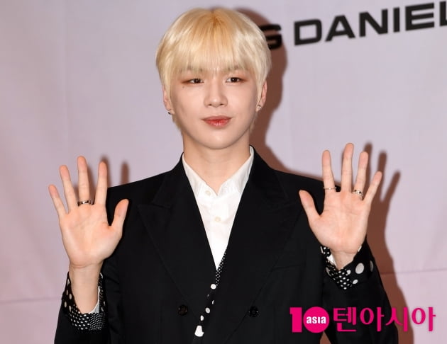 강다니엘, 코로나 확진…'스맨파' 제발회 포함 모든 스케줄 중단