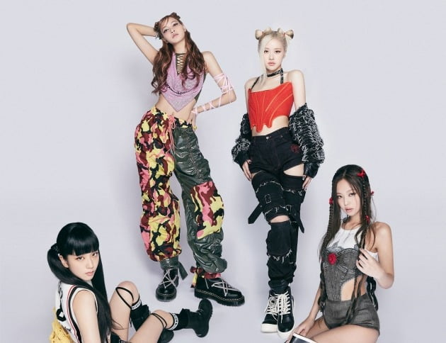 블랙핑크 'Pink Venom', 아이튠즈 69개국 '1위'…MV도 폭발적 인기